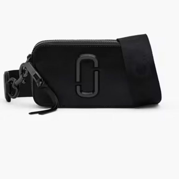 Marc Jacobs Handbags - Marc Jacobs The Snapshot DTM in Black